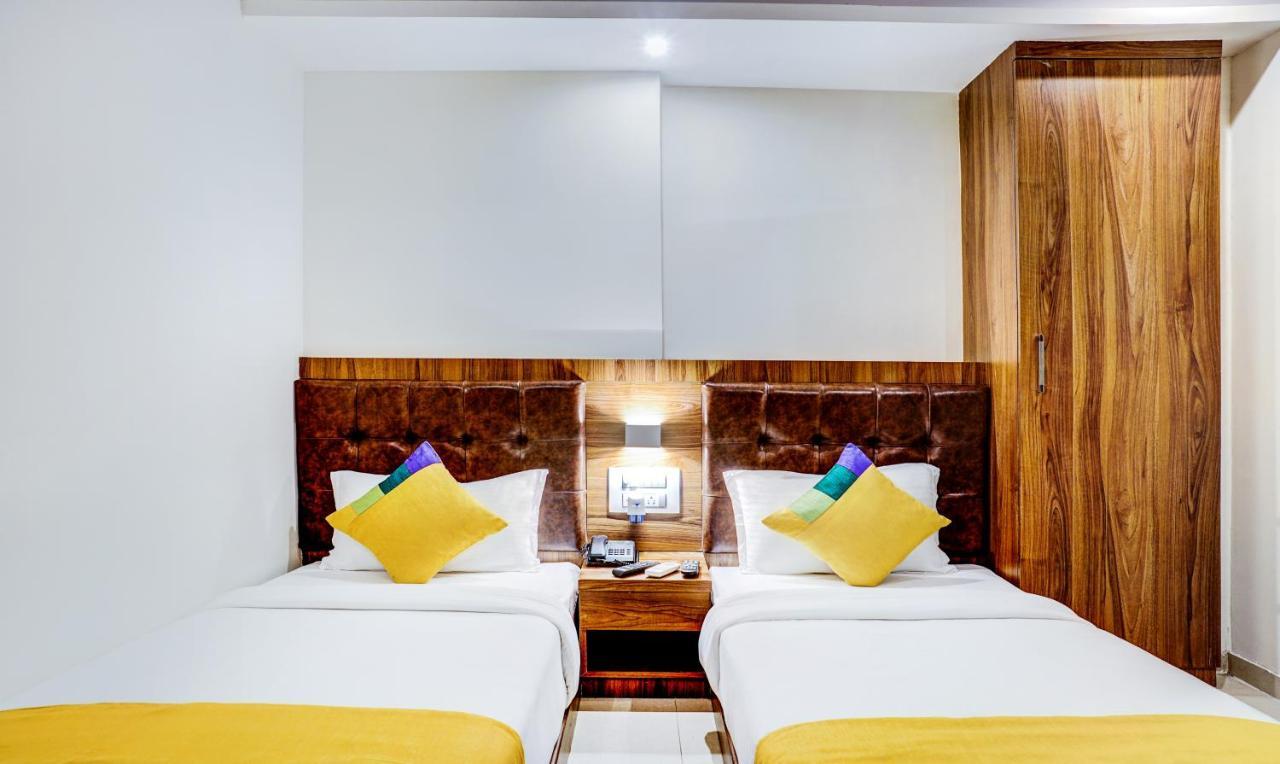 Treebo Trip Seven Olives Andheri Mumbai Exterior photo