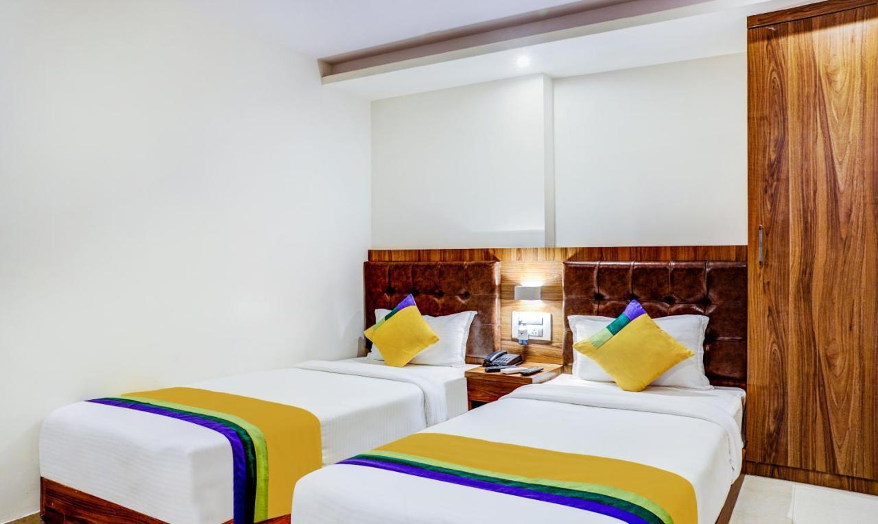Treebo Trip Seven Olives Andheri Mumbai Exterior photo