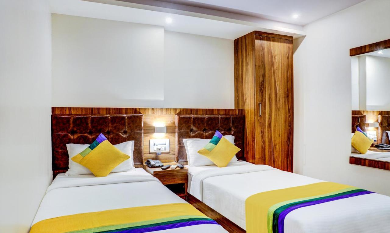 Treebo Trip Seven Olives Andheri Mumbai Exterior photo
