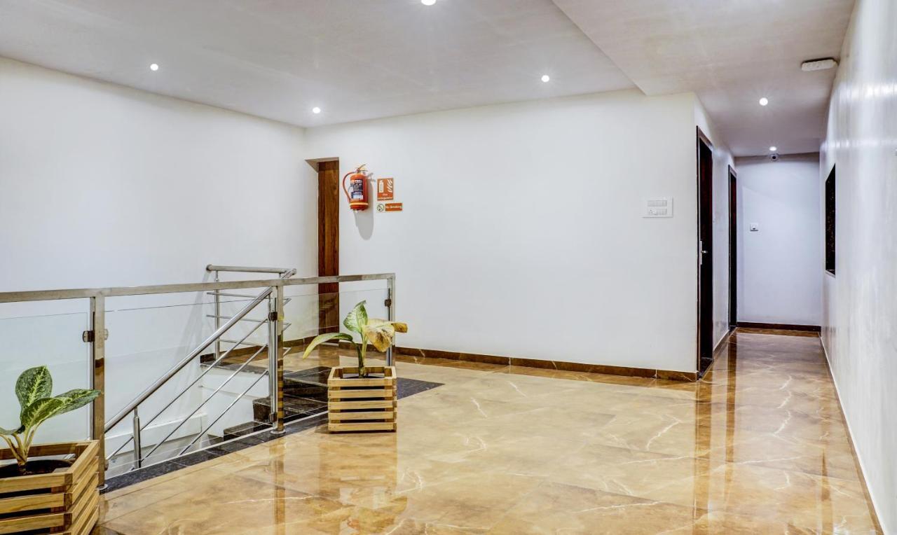 Treebo Trip Seven Olives Andheri Mumbai Exterior photo